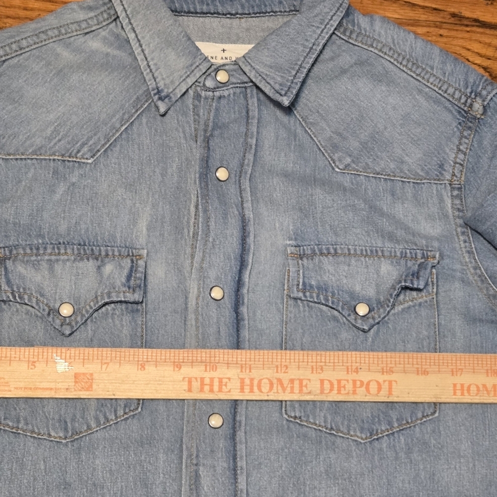 Imogene and Willie Leah Pearl Snap Denim Shirt- Medium - Picture 5 of 9